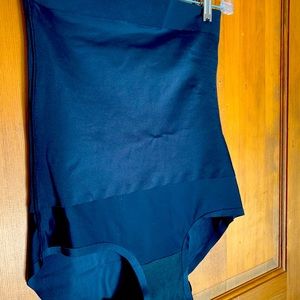 Skinny Girl body shaper brief